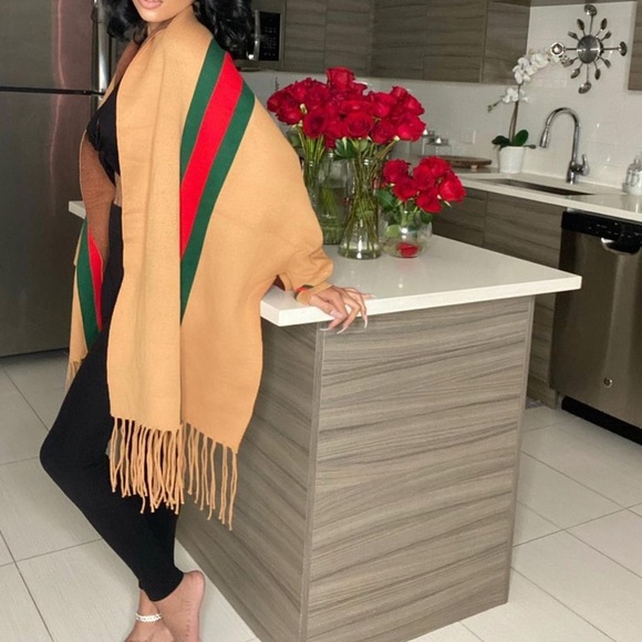 Stylish Shawl - Picture 1 of 1